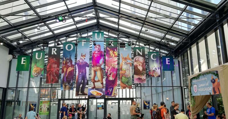 Fájl:Eurofurence 2018 entrance.jpg