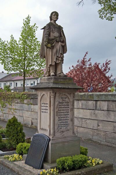 Fájl:Kronach - Kaspar-Zeuß-Grab Statue.jpg