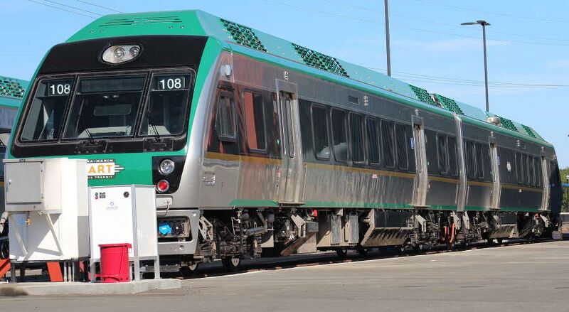 Fájl:NipponSharyoDMU-108-at-SMART-railyard-in-Windsor-2016-06-07-172244.jpg