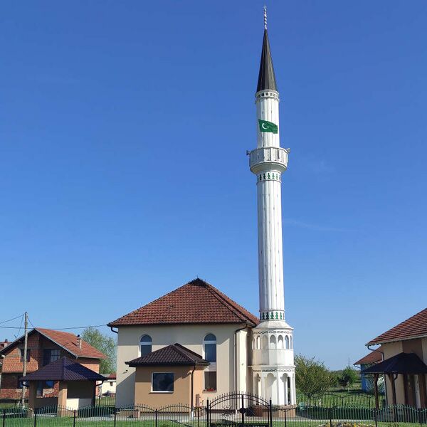 Fájl:Čatrnjska džamija u Gradišci.jpg