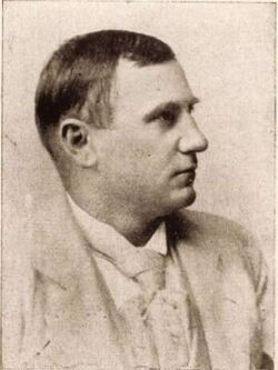 Portréja a Magyar színművészeti lexikonban (1930)